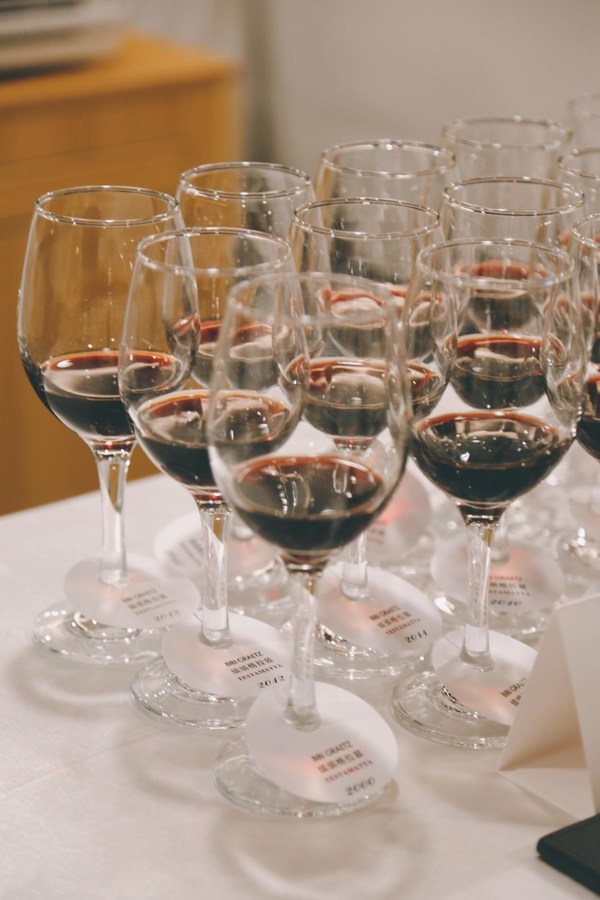 BIBI GRAETZ旗下旗艦酒款Testamatta紅葡萄酒15個珍稀年份全球垂直品鑒現場