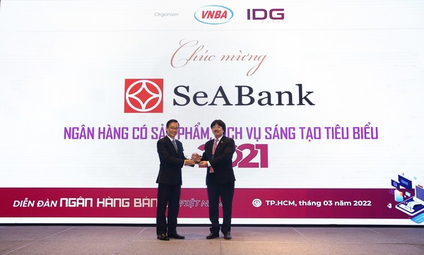 SeABank榮獲Vietnam Outstanding Banking 2021兩項大獎