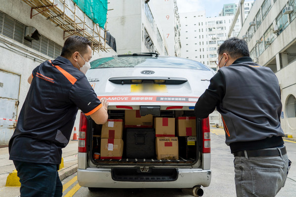 Lalamove delivered 150,000 pieces of supplies for 200 NGOs with the support of over 100 driver partners