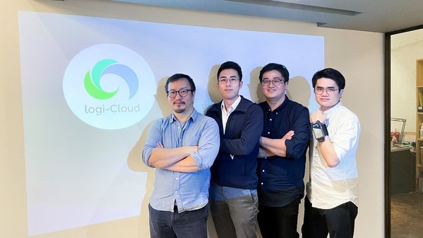 Arthur Chan (left), founder of logi-cloud and the professional working team