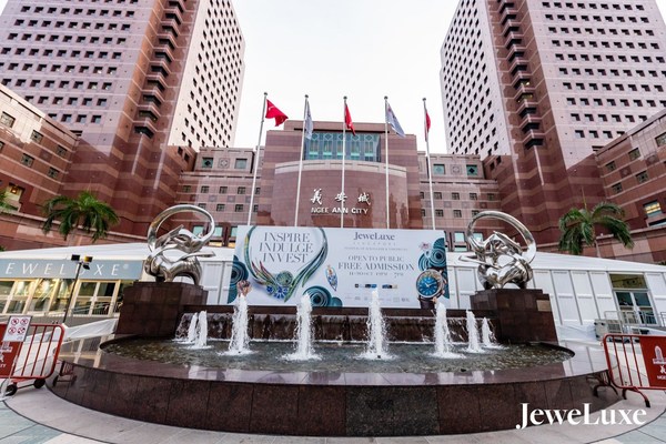 JeweLuxe returns to the heart of Singapore's shopping district, attracting international affluent as the nation opens its doors to overseas visitors