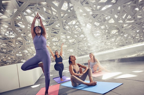 AN UNFORGETTABLE YOGA EXPERIENCE – REACH YOUR ZEN UNDER LOUVRE ABU DHABI’S ICONIC DANCING LIGHT. Unwinding with sunrise yoga at Louvre Abu Dhabi is just one of the many enriching cultural experiences to be had in Abu Dhabi this summer. Captured in Visit Abu Dhabi’s latest ‘Summer Like You Mean It’ campaign, travellers are given hundreds of reasons why the emirate is sure to be THE destination this season.