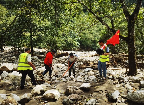 云南漾江镇金盏村社区志愿者救援队，成立于2021年漾濞地震后，在当地泥石流灾害救援中发挥了重要作用