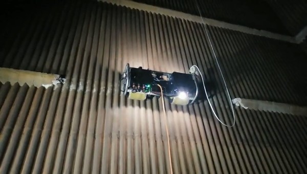 Robot "boiler inspection robot" | Foto oleh: RobotPlusPlus