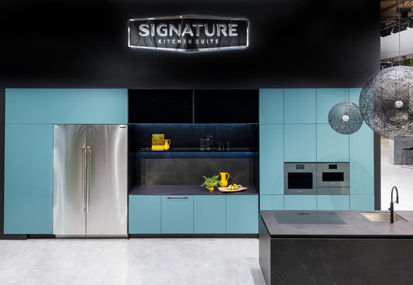 Product line-ups including 24-inch Column Freezer, 30-inch Column Fridge and cooking appliances with a brand-new finish from LG’s ultra-premium built-in kitchen appliance brand Signature Kitchen Suite are showcased in the EuroCucina at Salone del Mobile during Milan Design Week 2022.