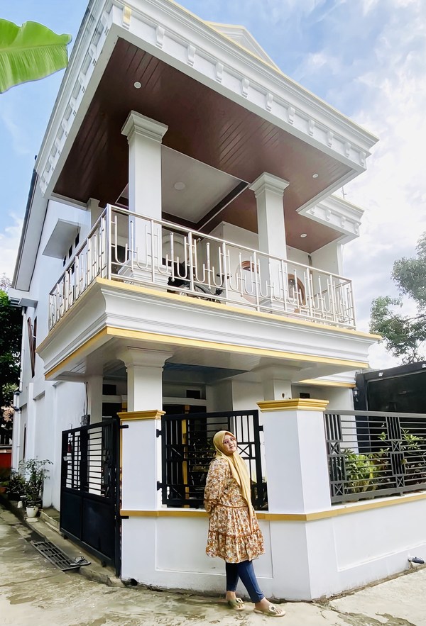 Aspiring Indonesian writer builds a "Stary House" with income earned from writing stories on Stary's app Dreame