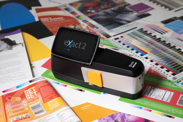 爱色丽面向印刷包装业 发布首款视频目标定位的分光光度仪 eXact 2