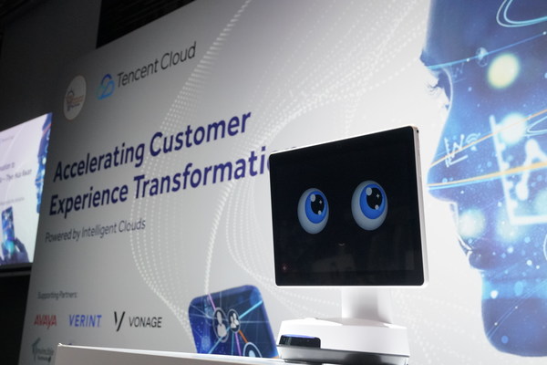 A conference to launch i-Care was held on June 30 in Singapore with the theme "Accelerating Customer Experience Transformation through Intelligent Clouds".