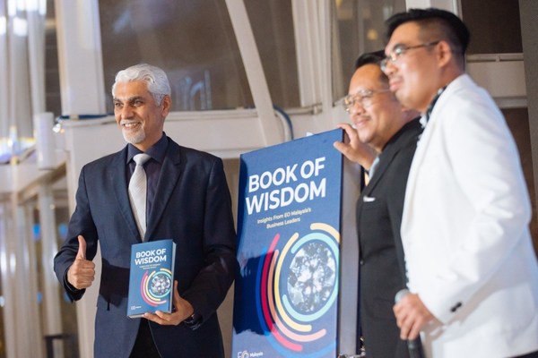 Unveiling of Entrepuneur Organization Malaysia's Book of Wisdom