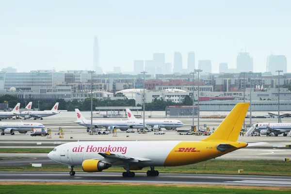 DHL快遞成都口岸至香港貨運航線升級，由A300全貨機執飛