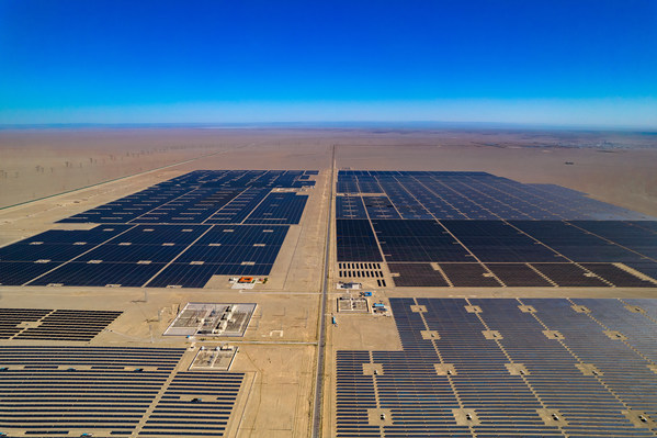 中国甘粛省における80MWの太陽光発電プロジェクト