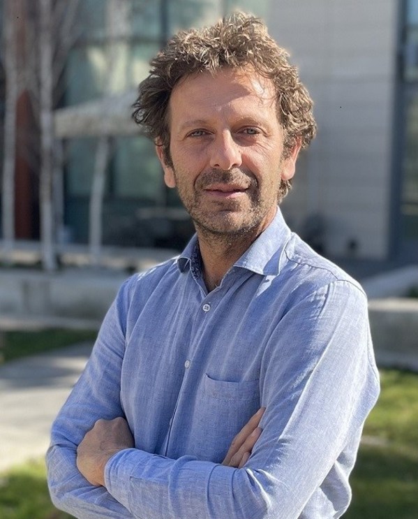 史丹福大學教授 Vittorio Sebastiano 博士是新興細胞重新編程領域的領導者，他將監督其在 2018 年共同創立的公司 Turn Biotechnologies 的研究。