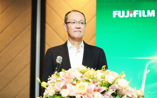 富士胶片（中国）总裁田中健一在富士数码影像工坊首发仪式上致辞