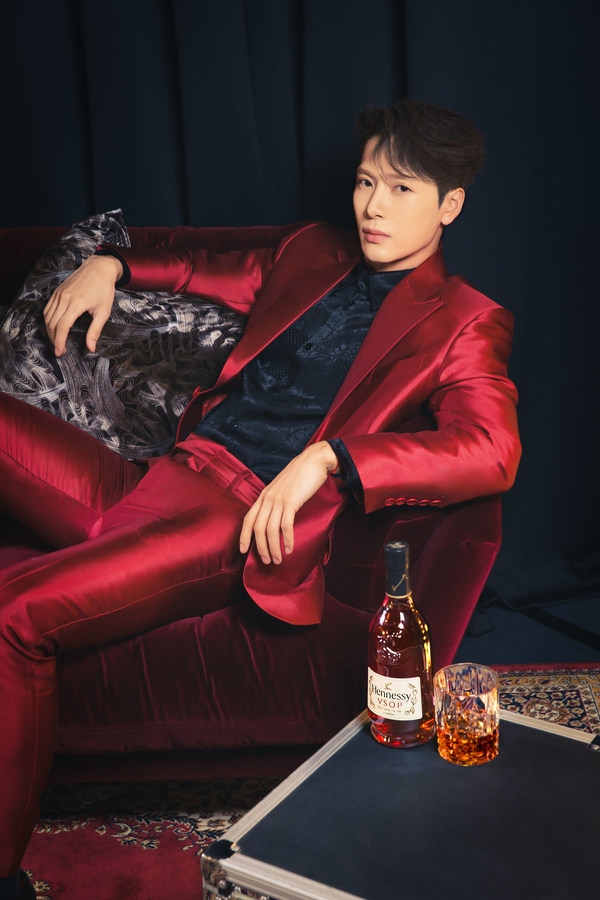 Jackson Wang for Hennessy V.S.O.P Campaign “Enter the Show” by Paolo Sorrentino ©Hennessy