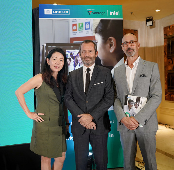[L-R]Yen Sim, Global Branding and Communications Director, Vantage, Eric Falt, Director and UNESCO Representative for the UNESCO New Delhi Office, and Marc Despallieres, Chief Strategy & Trading Officer, Vantage.