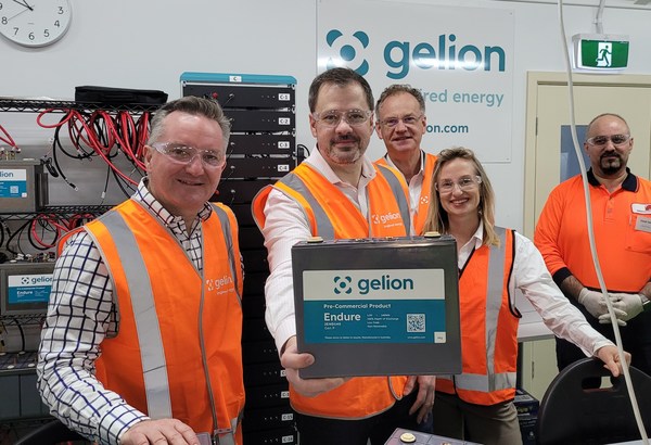 L-R: Hon Chris Bowen MP, Federal Minister for Climate Change and Energy & Member for McMahon; Hon Ed Husic MP, Federal Minister for Industry & Science & Member for Chifley; Gelion Founder, NED & Principal Technology Advisor Prof Thomas Maschmeyer; Gelion CEO Hannah McCaughey; and Ziyad Zalda, mechanical engineer at Battery Energy