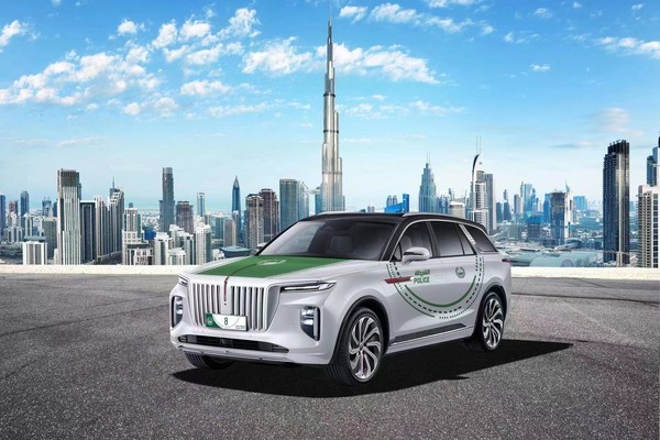 紅旗品牌汽車成功入駐迪拜警車車隊。在阿聯酋迪拜得到官方認可，標志著中國品牌汽車在國際社會地位中權威影響力的重大提升。