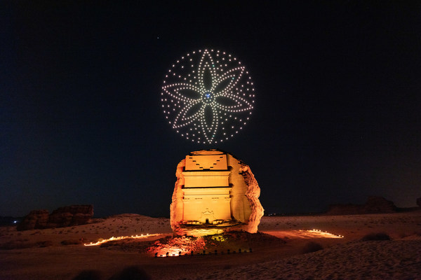 A celebration of light draws above Hegra, the UNESCO World Heritage Site in the Northwest of the Kingdom of Saudi Arabia. Hegra’s Drone Light Show explores the origins and beauty of light in its purest form. Light is the cornerstone of wellness, powering minds and bodies. The light show marks the end of AlUla Wellness Festival, which is the first of a series of festivals and events forming together AlUla Moments Calendar.
