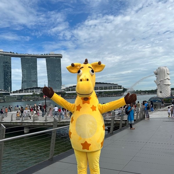 Geoffrey enjoys a tour of the iconic Merlion Park in Singapore, hosted by a local child ambassador, on October 10, 2022.