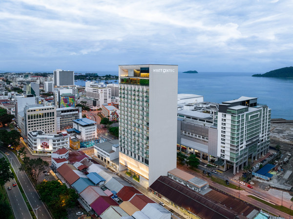 Hyatt Centric Kota Kinabalu – Hotel Exterior