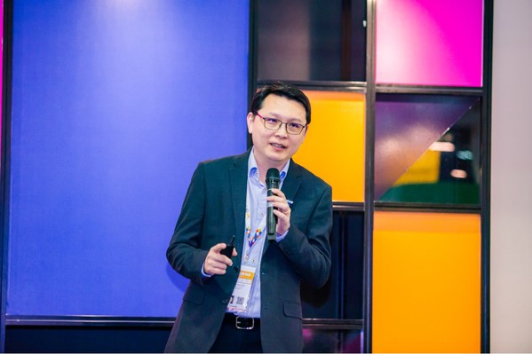 攜程集團董事總經理兼（國際市場）副總裁蔡文軒在ITB Asia發表演講