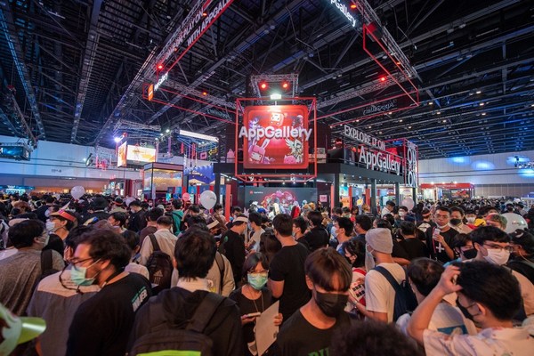 HUAWEI AppGallery draws large crowds at the Thailand Game Show with more than 160,000 attendees