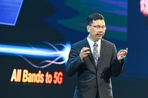 Huawei's Yang Chaobin Launches All-Band 5G Solution Series