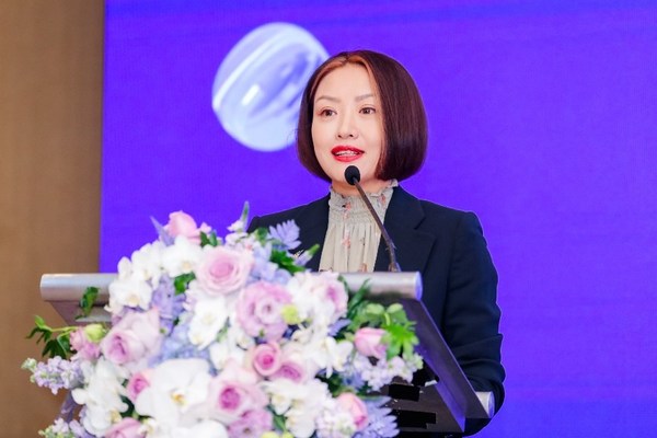 赛诺菲消费者健康药业中国区总经理陈汐女士在现场发表讲话