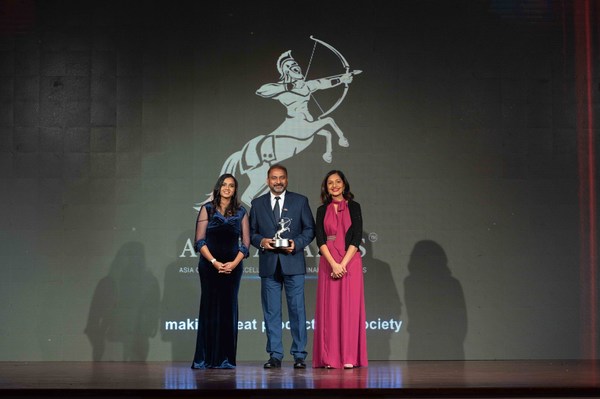 Harsha V. Reddy (in the middle), Global Head of Sustainability Development for Indorama Ventures PCL, receiving the Top Sustainability Advocates in Asia award trophy at the recently concluded Asia Corporate Excellence & Sustainability Awards 2022. Trophy was presented by Shanggari B. CEO of MORS Group (on the far left) and Dr Jayanthi Desan, Lead Jury, ACES Awards (on the far right).