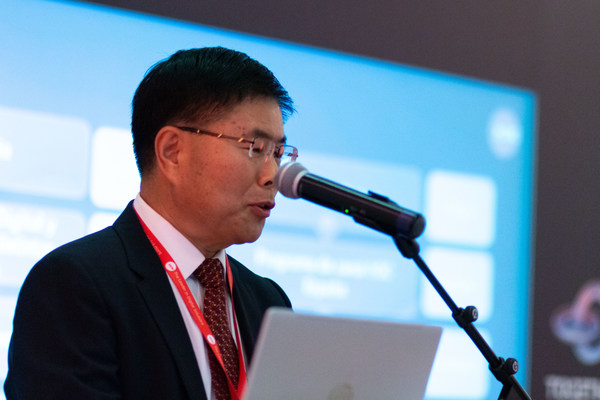 Gary Huang, copresidente de H3C y director de negocios internacionales, pronunció un discurso de apertura