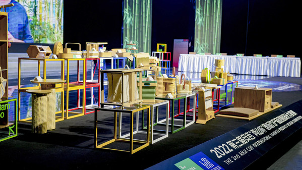 第三届安吉“两山杯”国际竹产品创意设计大奖赛终评盛典现场上，精美的实物作品