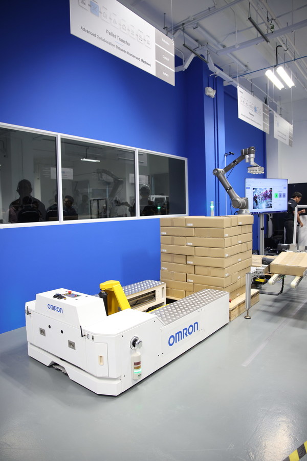 OMRON's pallet picking robot solution on showcase at OMRON's newly launched AUTOMATION CENTER SINGAPORE for Logistics