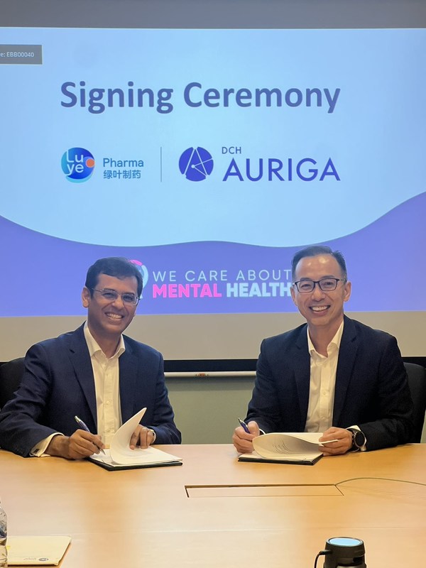 Luye Pharma dan DCH Auriga menandatangani perjanjian kerja sama dan melansir inisiatif "We Care About Mental Health (Dari kiri ke kanan: Rajesh Sehgal, Vice President, Asia Tenggara, DCH Auriga; Andy Siow, Regional Commercial Director, Luye Pharma Asia Pasifik)