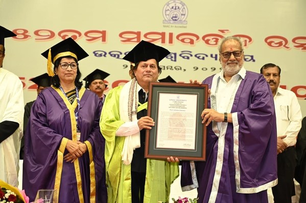 Noted Educationist, social reformer and Founder of KIIT & KISS Dr. Achyuta Samanta being conferred the Honorary D. Litt. by Hon’ble Governor of Odisha and Chancellor of Utkal University Prof. Ganeshi Lal at the University’s Convocation function on Friday. University VC Prof. Sabita Acharya is seen in the picture