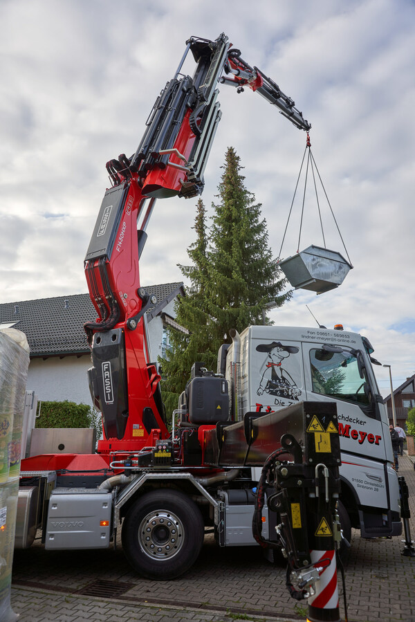 Since Strenx® is designed to be used in areas where structural strength and weight reduction are important competitive factors; Fassi's R&D department has worked with SSAB on new applications with extremely advanced mechanical solutions.