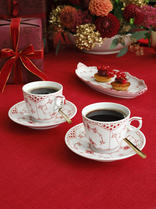 皇家哥本哈根中国限定全新宝石红半蕾丝唐草系列咖啡杯碟