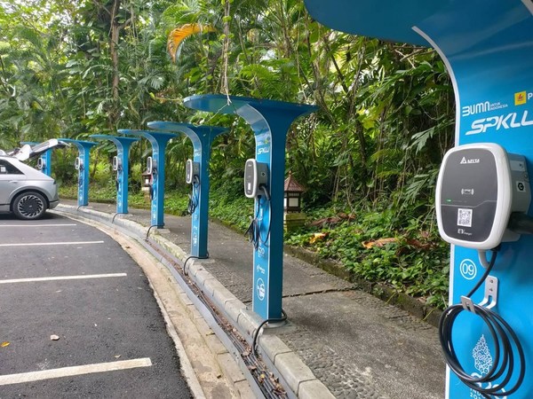 Delta Indonesia Fostered E-mobility at the 2022 G20 Bali Summit with Almost 250 EV Chargers and Engineering Services