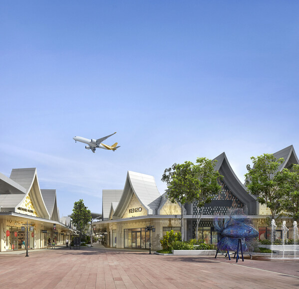 尚泰维丽小镇欢迎游客体验更大更好的泰国首个奢华奥特莱斯购物中心