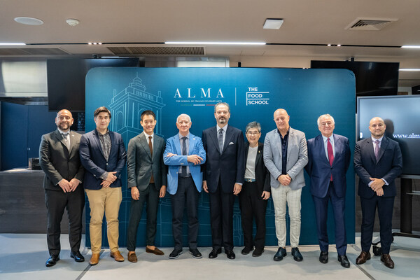 ALMA officially marked the opening of its first flagship school in Southeast Asia with a special inauguration ceremony at The Food School Bangkok. Speakers on the day included Mr Enzo Malanca, President and CEO of ALMA (fourth from left); H.E. Paolo Dionisi Ambassador of Italy to Thailand (middle); Mr Siradej Donavanik, Vice President - Development Global, Dusit International (third from left); and Mr Laurent Casteret, School Director of The Food School Bangkok (far right).