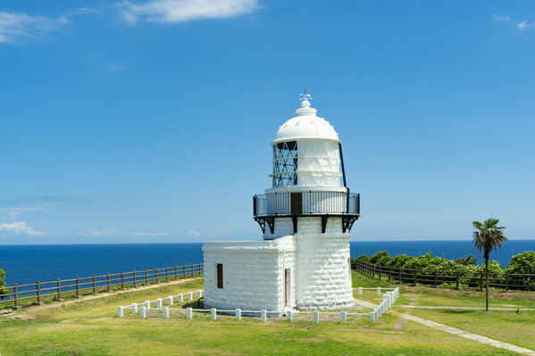 Rokkosaki Lighthouse stands at the tip of the Noto Peninsula