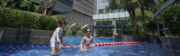 Four Points by Sheraton Surabaya Entices Family Travelers with the Urban-Style Weekend Getaway Activities