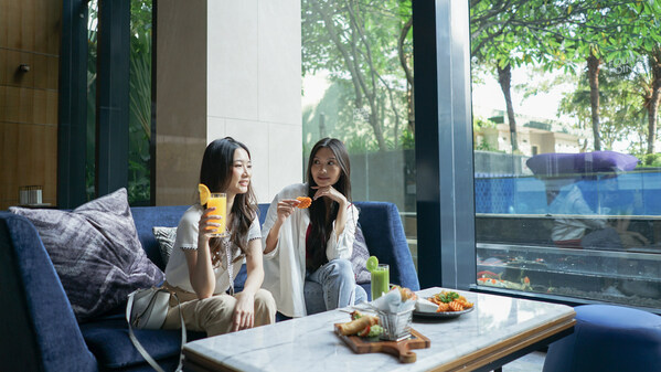 Enjoy the calm atmosphere of Four Points Surabaya with your kith and kin while savoring on our chef’s best signature