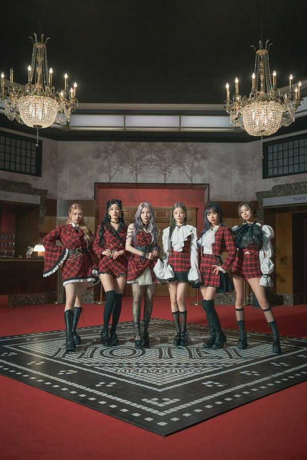 PURPLE KISS released the group's fifth mini album 'Cabin Fever'