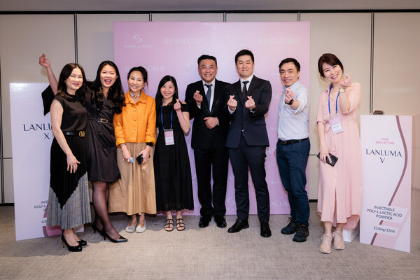 The team behind Sinclair with esteemed industry professionals at the Cellulite and Buttock Reshaping: My Experience with Lanluma, Collagen Stimulating Injectable dinner talk held on February 25.