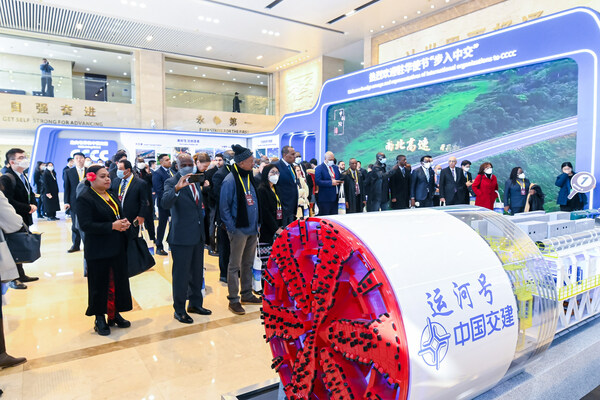 GLOBAL TIMES ONLINE: Diplomatic envoys visit China Communications Construction Company