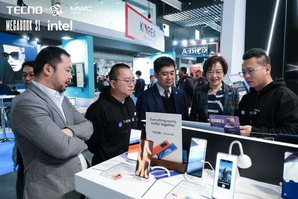 The Senior VP and Chair of INTEL China Visits TECNO Laptop at MWC 2023, Barcelona