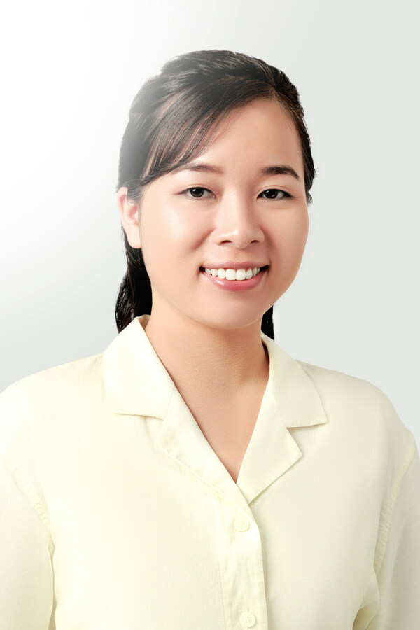 Cô Đào Thị Hồng Quyên, người nhận "Giải thưởng Tỏa sáng sức mạnh tri thức" 2023