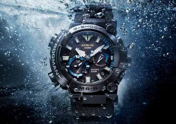 卡西欧发布采用不对称设计的MR-G新款腕表