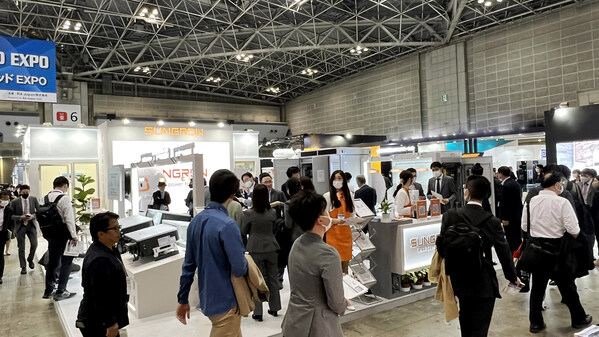 日本の太陽光発電展（PV Expo）でのSungrowブース