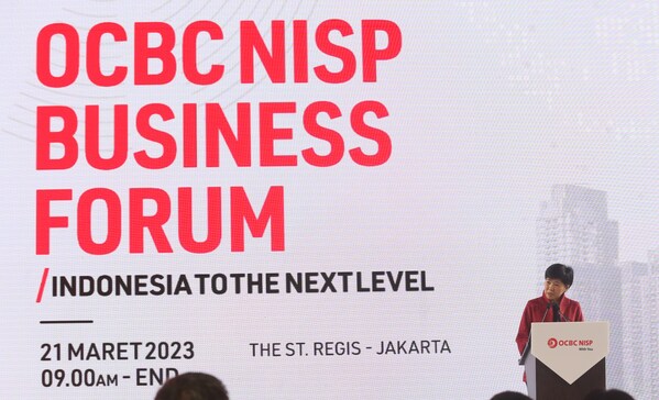 Parwati Surjaudaja, Presiden Direktur Bank OCBC NISP dalam opening session OCBC NISP Business Forum 2023